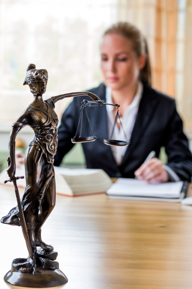 Can I Switch Lawyers in the Middle of My Divorce?