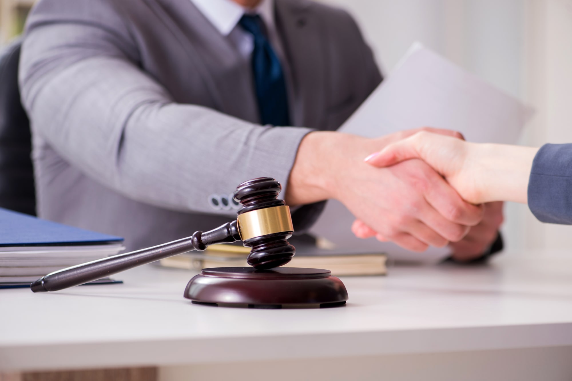 How to Choose the Right Divorce Attorney for Your Case