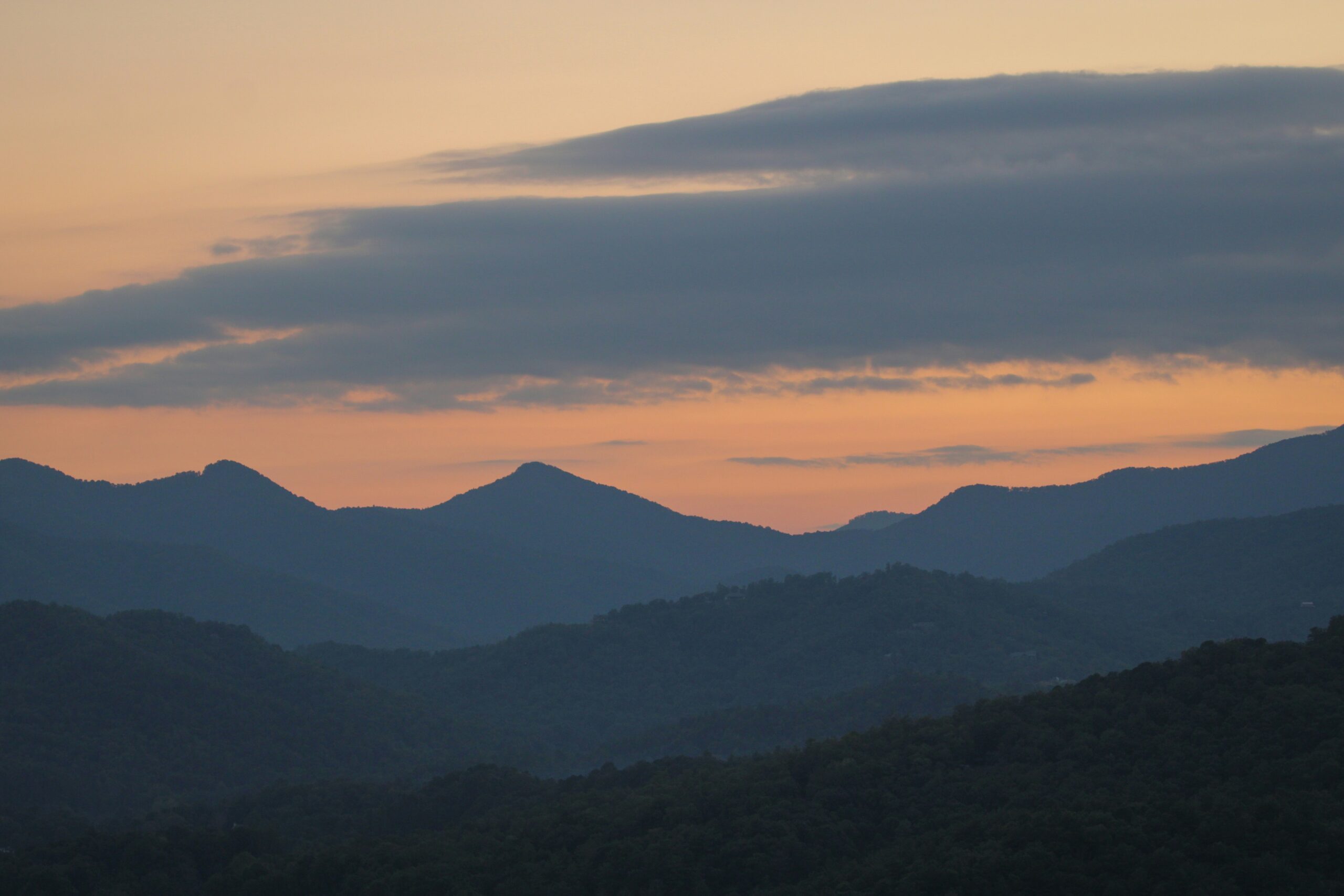 How to File an Uncontested Divorce in Asheville If Your Spouse Lives Out of State