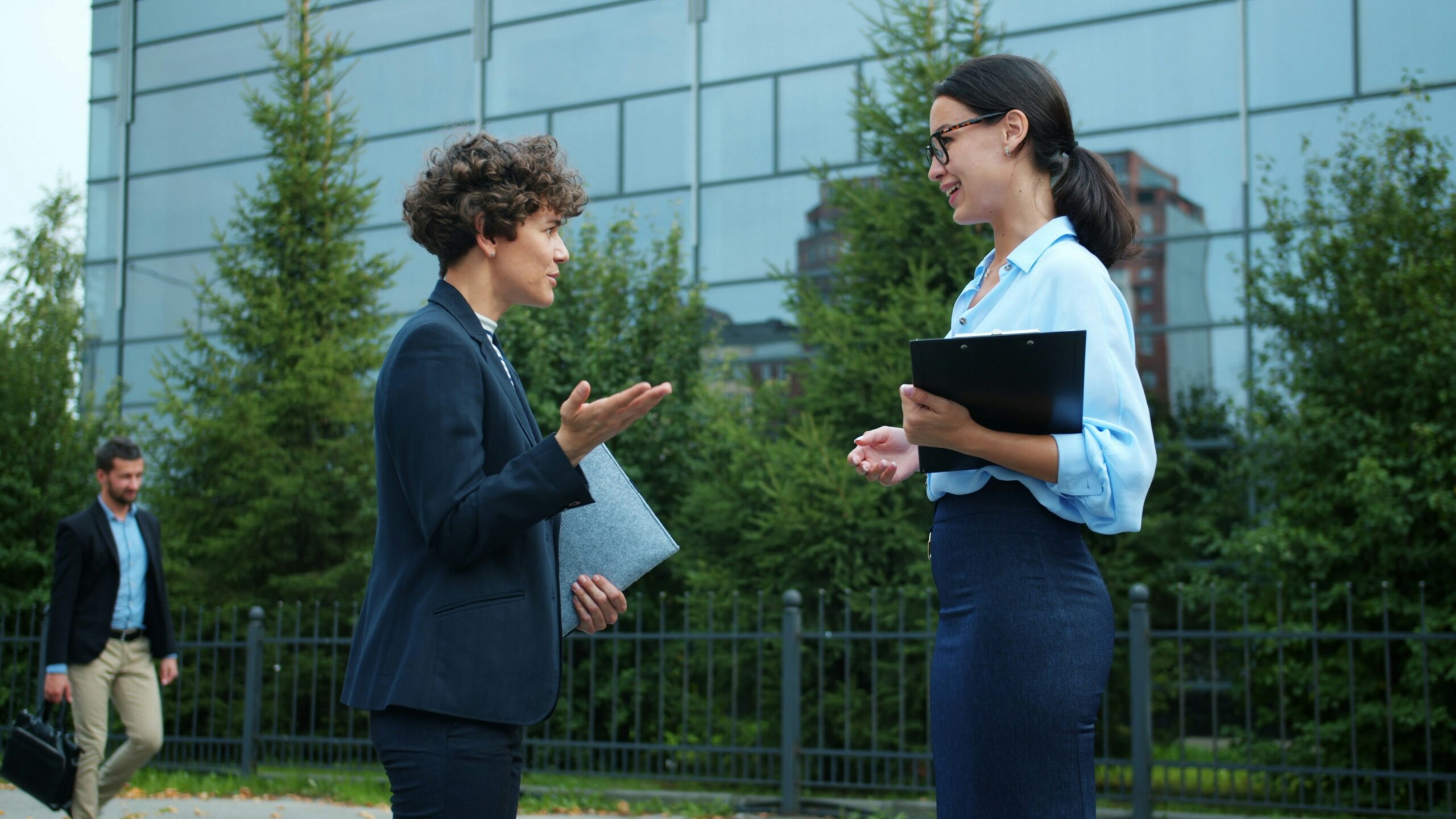 Filing for Divorce While Awaiting Immigration Approval: Florida Considerations