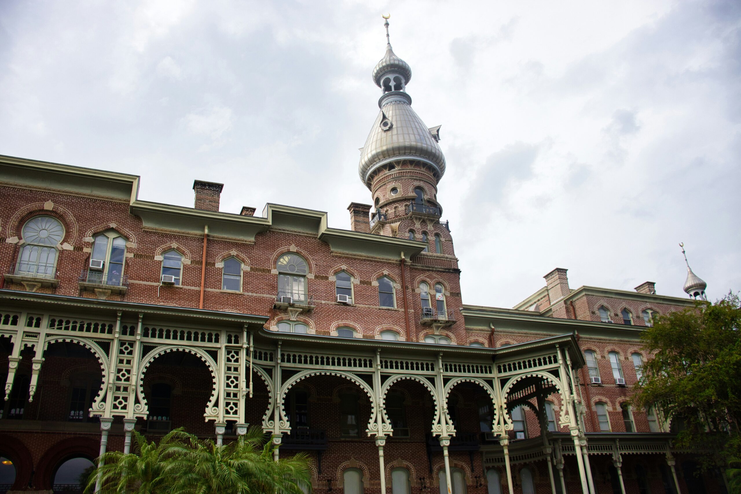 Text Message Evidence in Tampa Narcissistic Divorce: A Strategic Legal Guide